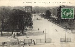 CPA Montpellier Jardin du Peyrou Statue de Louis XIV et Chateau d'Eau 