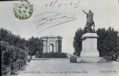 CPA Montpellier Le Statue de Louis XIV et le Chateau d'Eau 