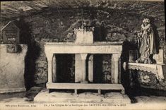 CPA La Crypte de la Baslique des Saintes Maries de la Mer 