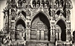 CPA Amiens Somme Details des Portails de facade 