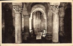 CPA Dijon Cote d Or Crypte de la Cathedrale St Benigne Tombeau de Saint Benigne Collones et chapitea
