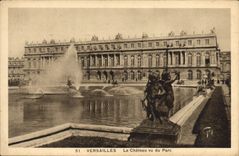 CPA Versailles Le Chateau vu du Parc