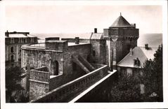 CPA Saint Malo Le Chateau et la porte qui qu'en grogne