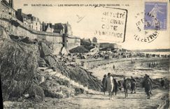 CPA Saint Malo Les Remparts et la PLage Bon Secours