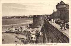 CPA Saint Malo Les Remparts le Chateau et la Plage des Bains