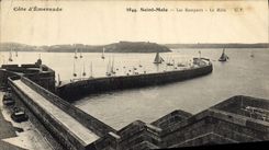 CPA Saint Malo Les Remparts Le Mole