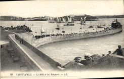 CPA Saint Malo Le Mole et les Remparts