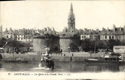 CPA Saint Malo Les Quais et la Grande Porte