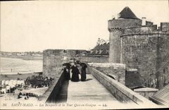 CPA Saint Malo Les Remparts et la Tour Quic en Graigne