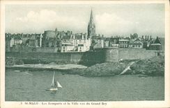 CPA St Malo Les Rempards et la Ville vus du Grand Bey