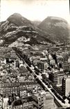 CPA Grenoble Cours Jean Jaures et Massif de la Chartreuse