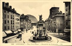 CPA Grenoble Place Notre Dame Monument du Centenaire