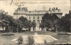 CPA Grenoble Le Square des Postes et Monument Dondort de Lagree
