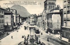 CPA Grenoble Place Notre Dame et Monument du Centenaire par Henri Ding Tramway