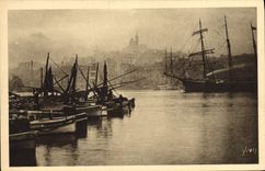 CPA Marseille La douce France (B du R) Un Coin du Vieux Port