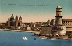 CPA Marseille Le Fort St Jean et la Cathedrale