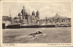 CPA Marseille La Cathedrale et N D de la Garde