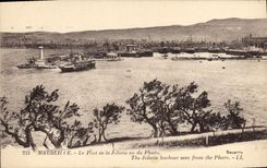 CPA Marseille Le Port de la Joliette vu du Pharo