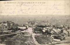 CPA Marseille Vue Generale prise de N D de la Garde