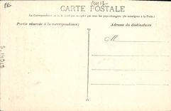CPA Marseille Type Marseillais Poissonniere Folklore