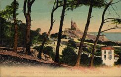 CPA Marseille Notre Dame de la Garde vue a travers les Pins