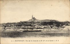 CPA Marseille Vue sur la Corniche et N D de la Garde