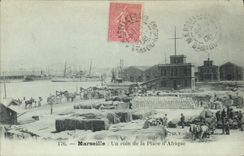 CPA Marseille Une coin de la Place d'Afrique