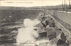 CPA Marseille La Jetee par un jour de mistral