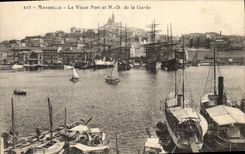CPA Marseille Le Vieux Port et N. D. de la Garde Bateaux