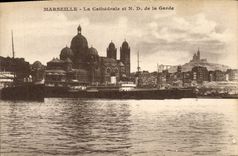 CPA Marseille La Cathedrale et N. D. de la Garde