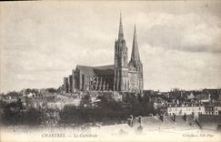 CPA Chartres La Cathedrale 