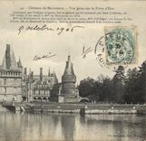 CPA Chateau de Maintenon Vue prise sur la Piece d'Eau 