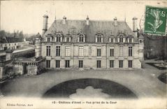 CPA Chateau d'Anet Vue prise de la Cour 