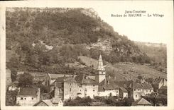 CPA Jura Touriste Roches de Baume Le Village 