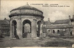 CPA Villeneuve les Avignon Ancienne Chartreuse le puits St Jean 