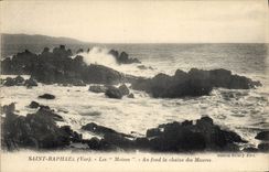 CPA Saint Raphael Var Les Moines Au fond la chaine des Maures 