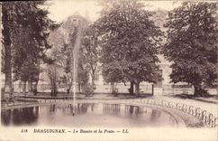 CPA Draguignan Le Bassin et la Poste Sus sentiers longeant les cretes sauvages ou nichent les goelan