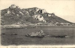 CPA L'Esterel Corniche d'Or Le Saint Pilon et le Massif du Cap Roux 