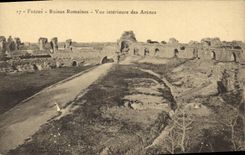 CPA Frejus Ruines Romaines Vue interieure des Arenes 