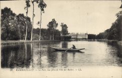 CPA Rambouillet Le Parc vue prise de l'lle des Roches 