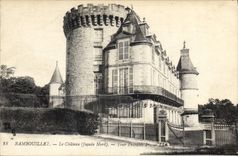CPA Rambouillet Le Chateau facade Nord Tour Francois 1er