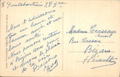 CPA Pontchartrain S et O Le Chateaux Xv siecle Cour d'Honneur