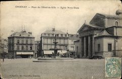 CPA Epernay Place de l'Hotel de Ville Eglise Notre Dame 