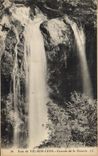 CPA Env Vic sur Cere Cascade de la Roche 