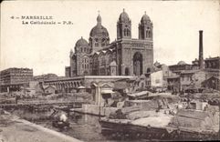 CPA Marseille Le Cathedrale 