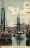 CPA Marseille Un Coin du Vieux Port Bateaux