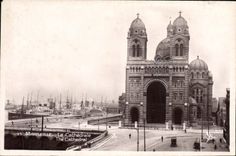 CPA Marseille La Cathedrale 
