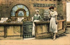 CPA Vichy Source Mesdames 