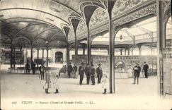 CPA Vichy Sources et Grande Grille 