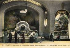 CPA Vichy La Source des Celestins 